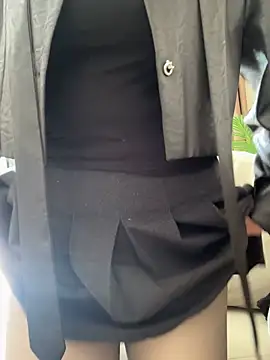 anna yngs online show from February 2026 03:39:01 AM