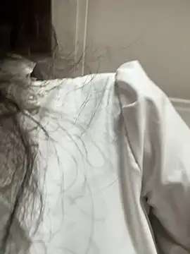 anna yngs online show from February 2026 01:06:02 AM