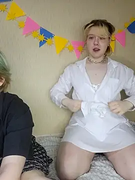 Snapshot of xrixsyx_and_ricky chatting on September 2025 03:30:02 PM xrixsyx and ricky online show from September 2025 03:30:02 PM