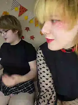 Snapshot of xrixsyx_and_ricky chatting on October 2025 05:47:01 PM xrixsyx and ricky online show from October 2025 05:47:01 PM