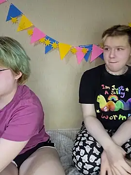 Snapshot of xrixsyx_and_ricky chatting on September 2025 07:31:01 PM xrixsyx and ricky online show from September 2025 07:31:01 PM