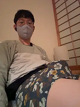 tom19899q online show from November 2025 01:48:02 PM