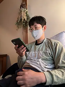 tom19899q online show from November 2025 09:41:01 PM