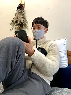 tom19899q online show from December 2025 10:31:01 PM