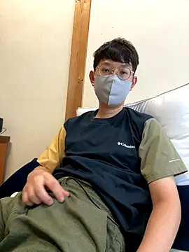 tom19899q online show from September 2025 08:26:02 AM