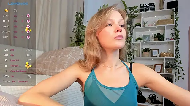 Kara smalltits online show from September 2025 11:50:01 AM