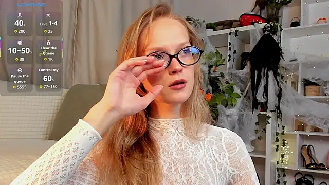 Kara smalltits online show from October 2025 12:37:01 PM