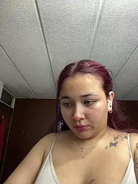 Leakitten online show from December 2025 01:43:01 AM