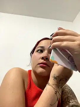 Leakitten online show from November 2025 01:49:01 AM