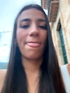 Snapshot of -juicy_ chatting on November 2025 10:25:02 PM -juicy online show from November 2025 10:25:02 PM