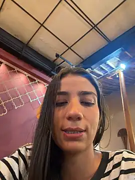 Snapshot of -juicy_ chatting on November 2025 11:15:01 PM -juicy online show from November 2025 11:15:01 PM