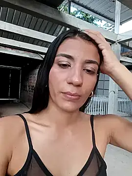 Snapshot of -juicy_ chatting on October 2025 08:56:01 PM -juicy online show from October 2025 08:56:01 PM
