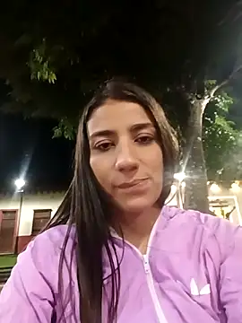 Snapshot of -juicy_ chatting on October 2025 12:20:02 AM -juicy online show from October 2025 12:20:02 AM