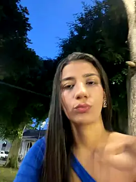 Snapshot of -juicy_ chatting on November 2025 10:46:02 PM -juicy online show from November 2025 10:46:02 PM