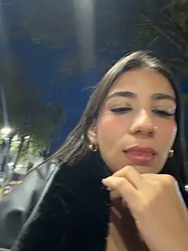 -juicy  online show from March 2026 11:30:01 PM