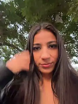 -juicy  online show from April 2026 11:05:01 PM
