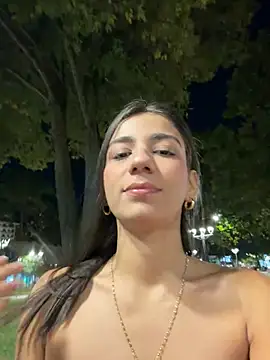 -juicy  online show from January 2026 11:30:01 PM