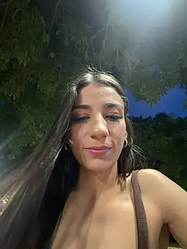 -juicy  online show from July 2026 11:41:02 PM