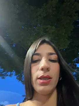 -juicy  online show from July 2026 11:33:02 PM