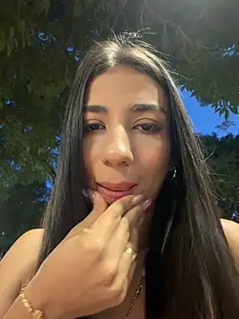 -juicy  online show from May 2026 11:26:02 PM