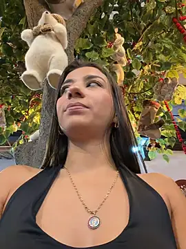 Snapshot of -juicy_ chatting on December 2025 10:42:01 PM -juicy online show from December 2025 10:42:01 PM