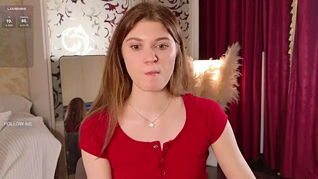 Angell Wild online show from December 2025 01:46:01 PM