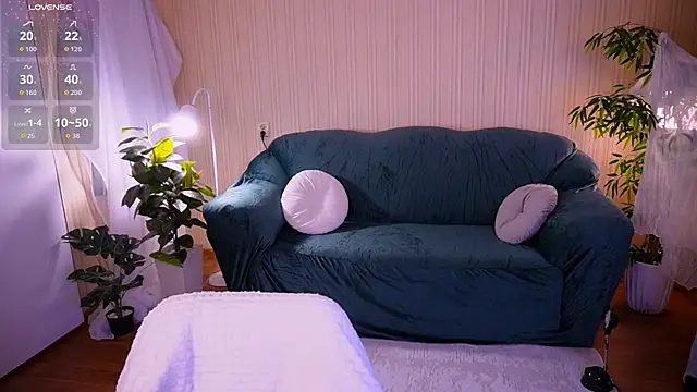 Angell Wild online show from March 2026 04:19:02 PM