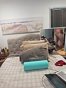 iamthepublickmasterbater online show from February 2026 03:41:01 AM