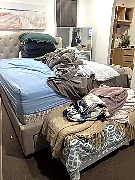 iamthepublickmasterbater online show from December 2025 08:18:01 AM