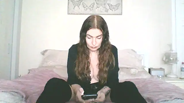 EllaKent online show from February 2026 03:40:02 PM