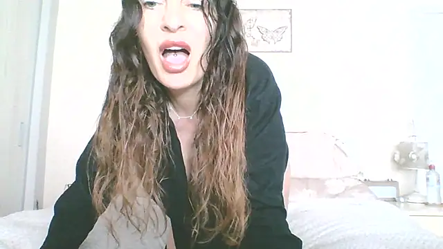 EllaKent online show from April 2026 09:11:01 AM