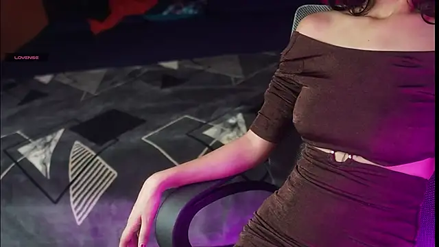 NidhiChandra online show from September 2025 11:42:01 AM