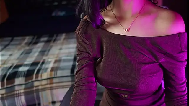 NidhiChandra online show from September 2025 06:14:01 AM