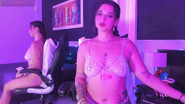 Bela Jones online show from December 2025 04:22:01 AM