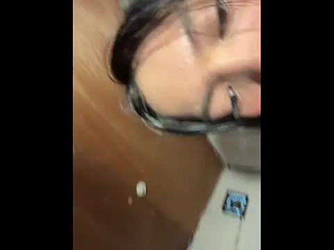 Sugarcandyyy online show from April 2026 04:52:01 PM