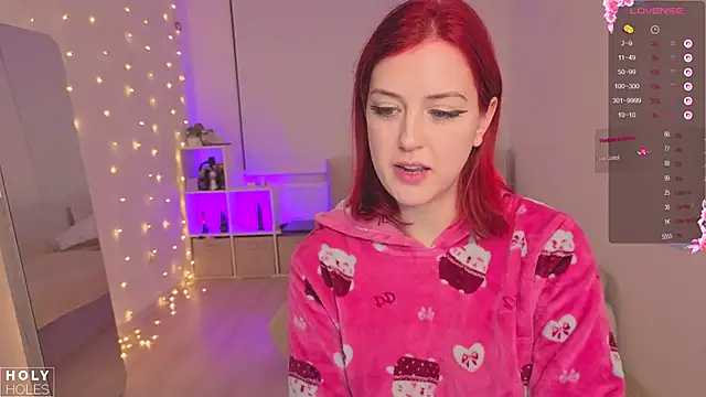 bananasgirl online show from November 2025 04:07:02 PM