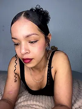 Yasmin777  online show from January 2026 11:53:01 PM