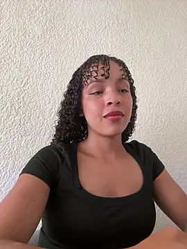 Yasmin777  online show from April 2026 09:38:02 PM