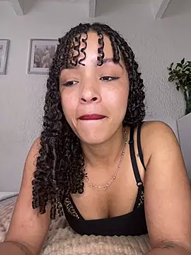 Snapshot of Yasmin777_ chatting on July 2026 07:04:02 PM Yasmin777 online show from July 2026 07:04:02 PM