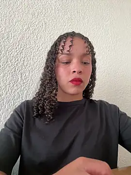 Yasmin777  online show from April 2026 06:30:02 PM