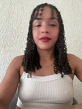 Snapshot of Yasmin777_ chatting on May 2026 06:15:01 PM Yasmin777 online show from May 2026 06:15:01 PM