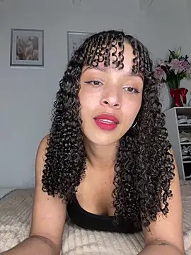 Snapshot of Yasmin777_ chatting on April 2026 12:35:01 AM Yasmin777 online show from April 2026 12:35:01 AM
