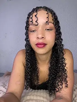 Yasmin777  online show from February 2026 08:10:01 PM