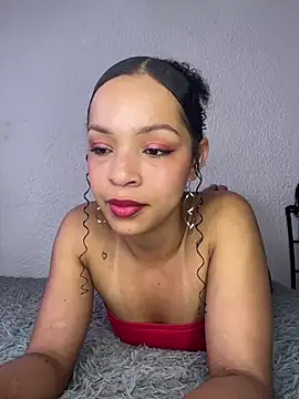 Yasmin777  online show from February 2026 07:14:02 PM