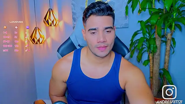 Snapshot of AndresR3 chatting on October 2025 01:22:01 AM AndresR3 online show from October 2025 01:22:01 AM