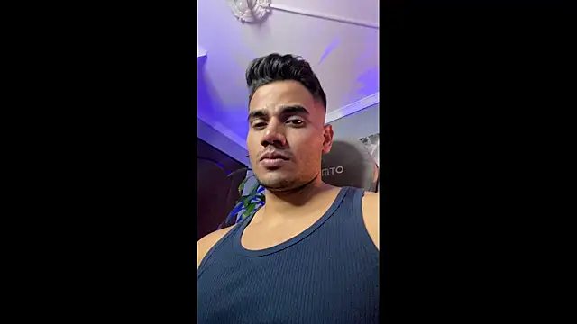 Snapshot of AndresR3 chatting on November 2025 03:22:01 AM AndresR3 online show from November 2025 03:22:01 AM