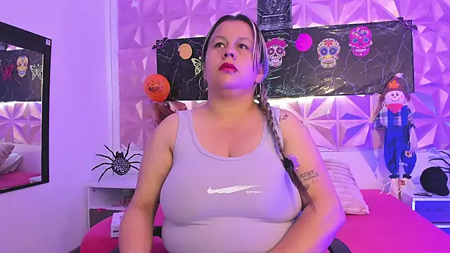 Scarlet fx online show from October 2025 04:09:01 PM