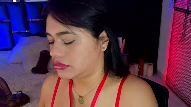 Issafoxx online show from February 2026 11:54:02 AM