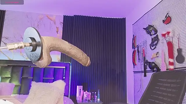 Issafoxx online show from January 2026 07:12:01 PM