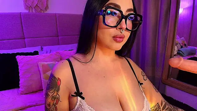 Claiborne Morris online show from November 2025 10:57:01 PM